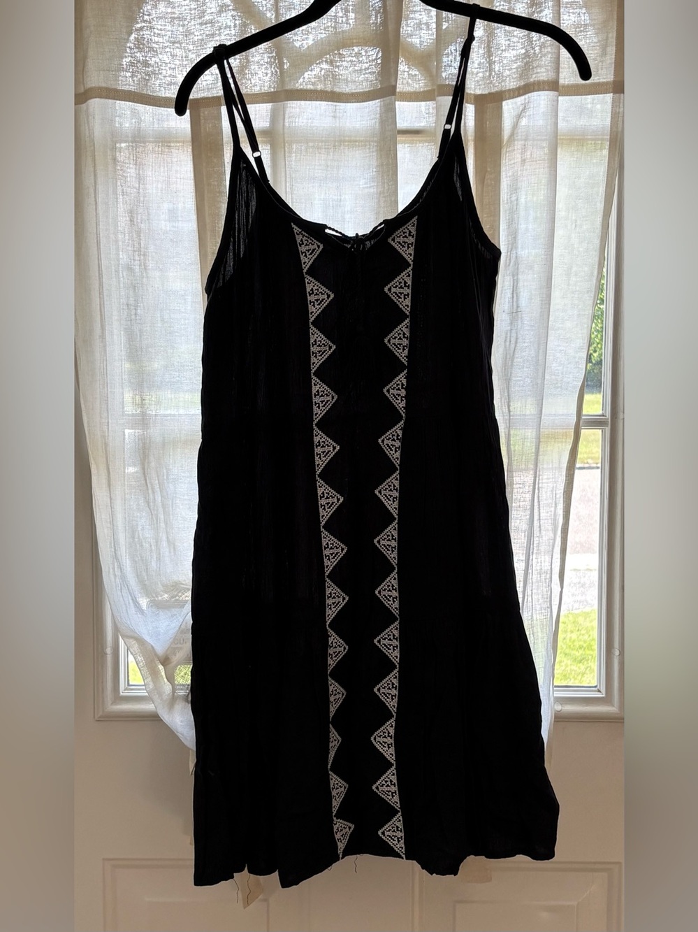 Mudd Black Boho Embroidered Sundress Babydoll Cami Mini Dress – Women's Large